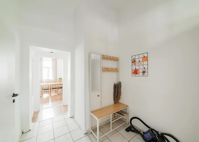 Stylish Near Westbahnhof Apartment Vienna