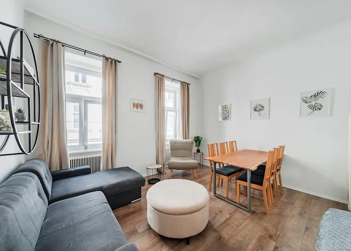 Stylish Near Westbahnhof Vienna